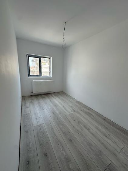 Ultima viluta de vanzare in acest complex din Tunari. - 5