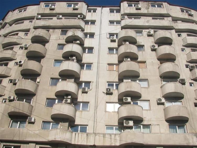 Spatii pentru birouri cu suprafete de la 76 - 8