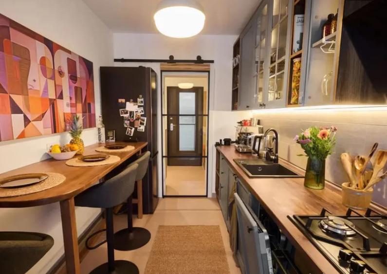 Apartament 2 camere, decomandat - zona Cristian - 7