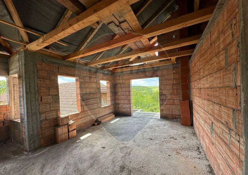 CASA cu PRIVELISTE- Somcuta - 15