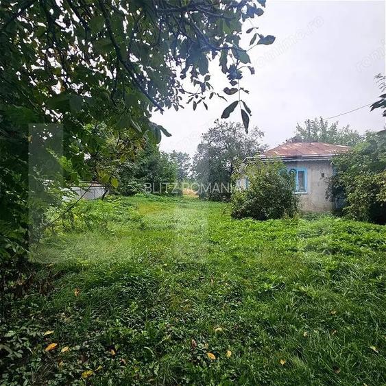 Teren, 2.280 mp, strada Principala