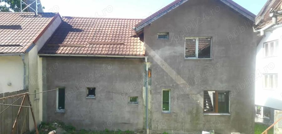 Casa familiala in centrul orasului Sovata - 4