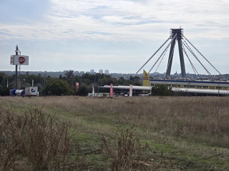 Teren de vanzare in Agigea intre Dedeman si Selgros - 2