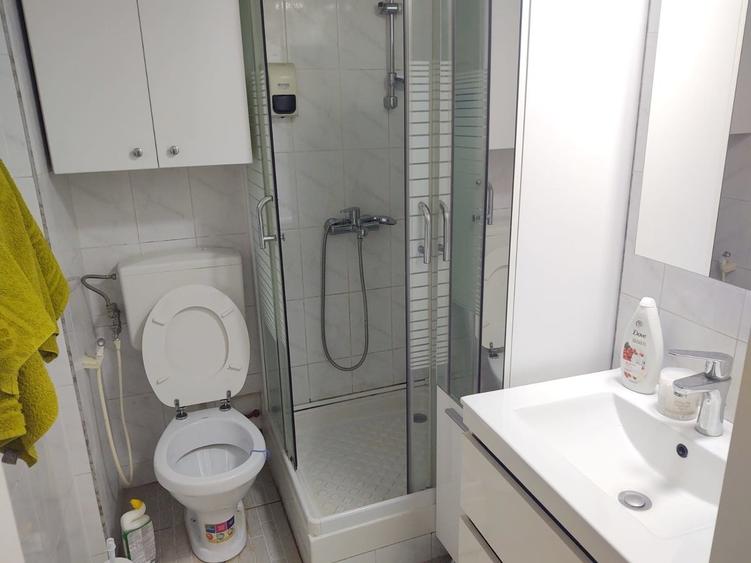 Apartament 2 Camere,Romana,Metrou,et.2/6,Amenajat,mobilat - 7