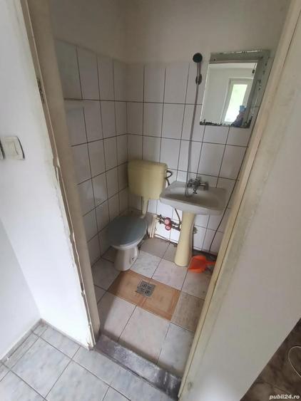 Oferta Buna, In Zona Dambovita,De Vanzare 2 Garsoniere Ocupabile Imediat !!! - 1