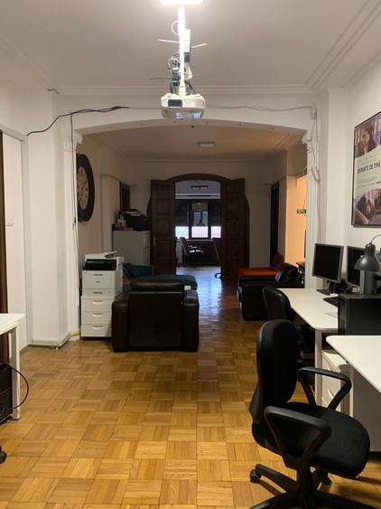 Universitate/bloc consolidat pozitionat stradal/5 camere nemobilate/125mp utili - 2