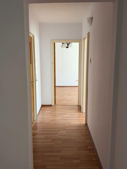 Metrou 1 Decembrie 1918 - 1