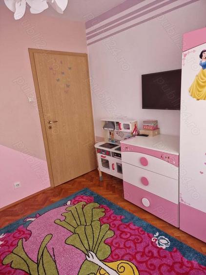 Proprietar vand apartament cu 4 camere etajul 1 pe strada Irlanda, zona Lipovei - 3