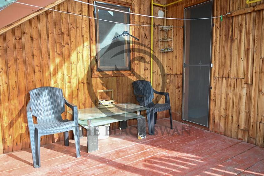 Casa cu 7 camere de vanzare | Zona Centrala, Baicoi | Comision 0% - 4