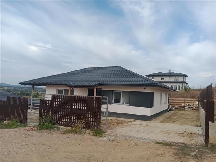 Barnova CASA PARTER su 101mp 4cam 2 bai 450mp teren toate utilitatile la gata - 7