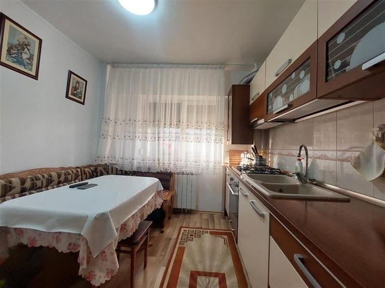 Apartament cu 3 camere  de vanzare zona centrala Tulcea - 7