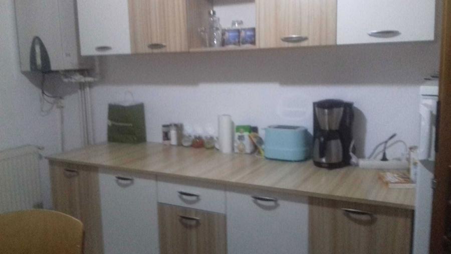 Chirie 2 camere Dambu- 15 mai- 1500 Ron - 3