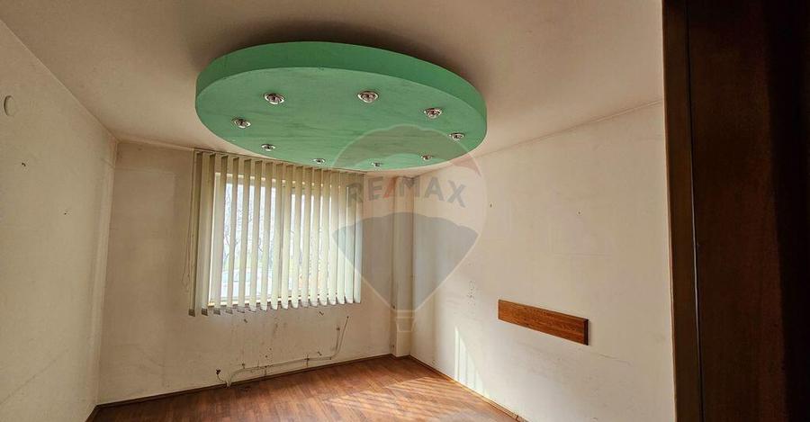 Spa?iu comercial - 6