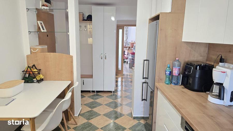 Vand apartament 3 camere decomandat in Deva, Al. Neptun, et 3, mobilat - 16