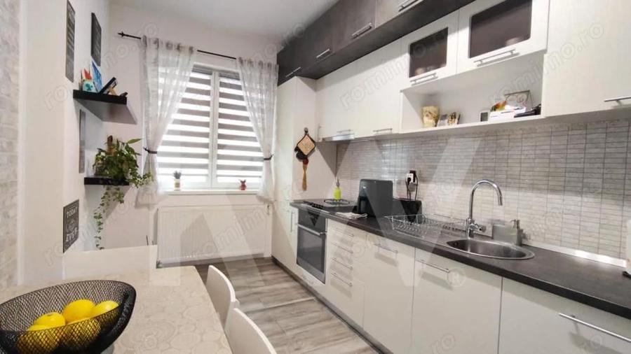 Apartament 3 camere de vanzare ?elimbar, zona Brana Vasile Dobrian - 2