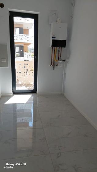 Apartament nemobilat cu terasa, cu acces la piscina - 4