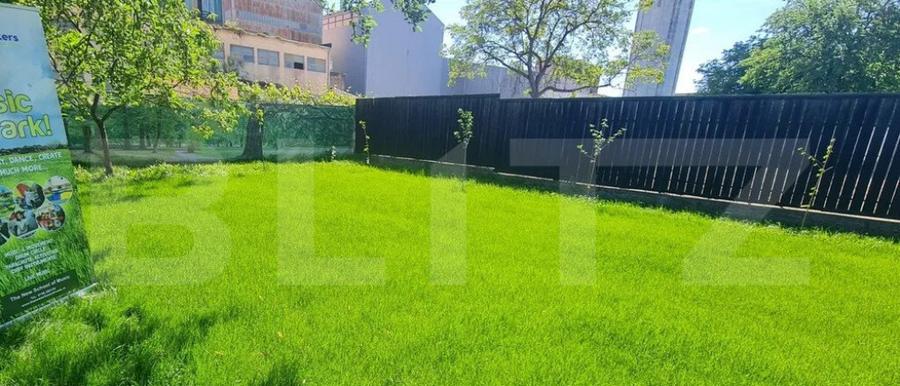 Casa individuala rezidentiala sau spatiu comercial, 6 camere - 14