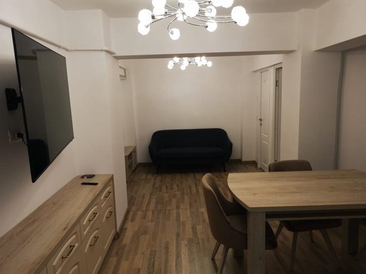 Apartament 3 camere, Central, mobilat, totul nou - 2