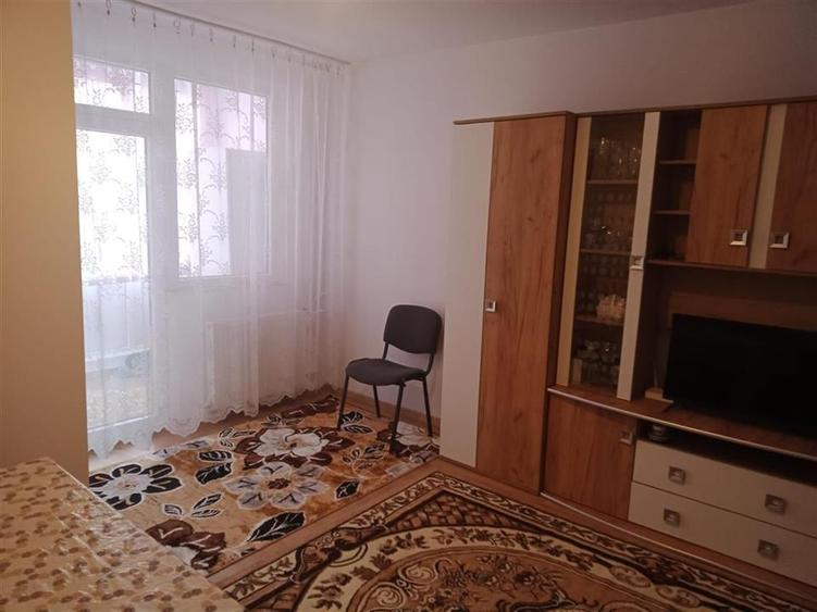 Vand garsoniera finisata,balcon,etaj interm, Marasti-Dambovitei,neg - 1