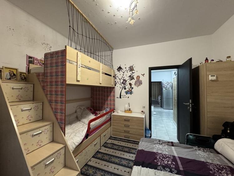 2 camere cu curte privata securizata – ideal pentru familie, Rahova - 11
