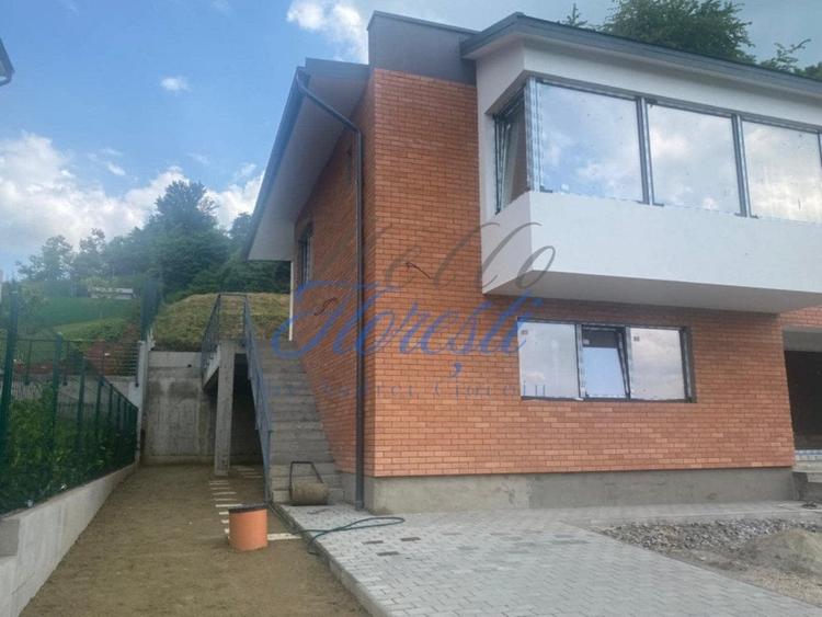 Casa noua zona Parc Poligon - 2