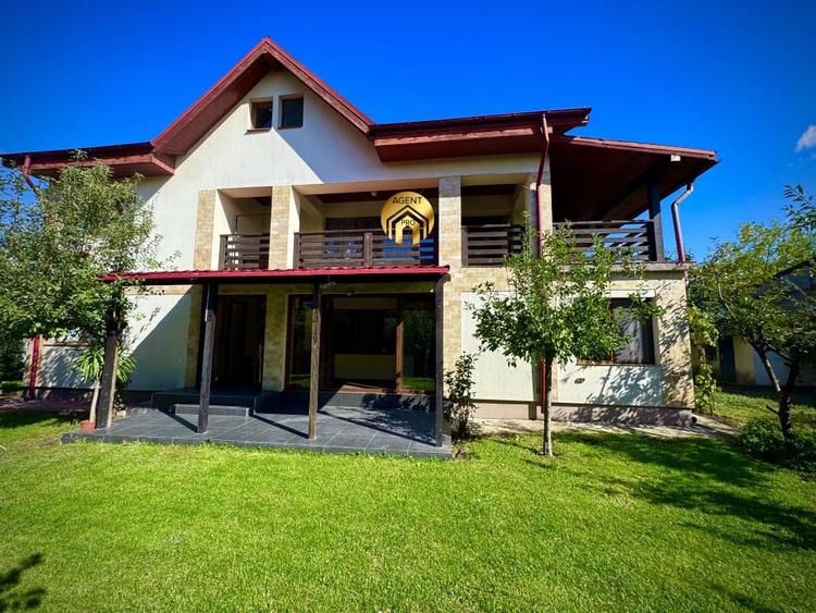 Vila individuala 7 camere - 660mp teren - 300m de DN1 - Intrarea Merisor Otopeni - 1