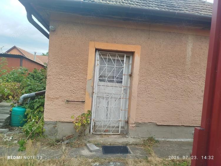 Casă cu 2 camere cu Teren 600 Mp în Central