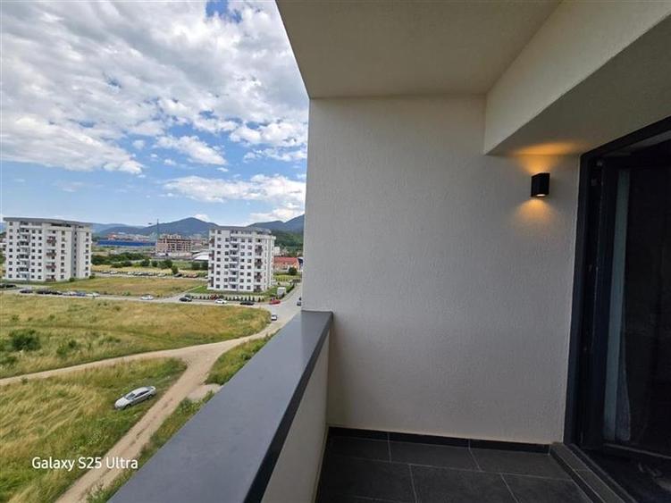 Nou, elegant, confortabil, vedere superbă - 13