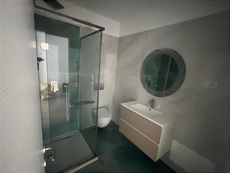 Studio dublu cu vedere la mare, etaj 8  White Titanic, Mamaia Nord, mobilat com - 11