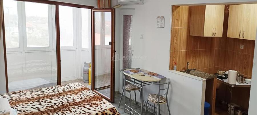 Moldova Noua, Garsoniera 25, 09 mp gata de mutare! - 8