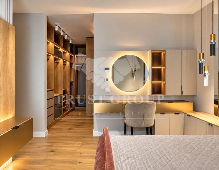 Apartament cu 5 camere decomandat, mobilat în Ștefan cel Mare