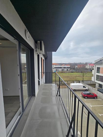 Apartament 2 camere | Decomandat | zona centrala | strada Tibles 20 | Parcare | - 2