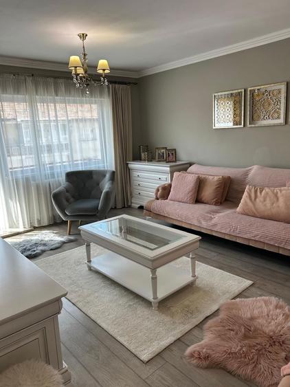 Apartament de vanzare 4 camere, str. C.R.Vivu, Bistrita - 3