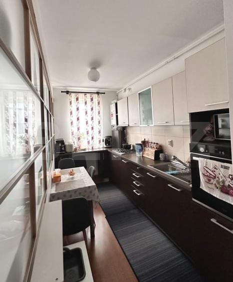 Apartament spatios 3 camere, balcon si parcare, etaj 3/3, zona Stadionului. - 3