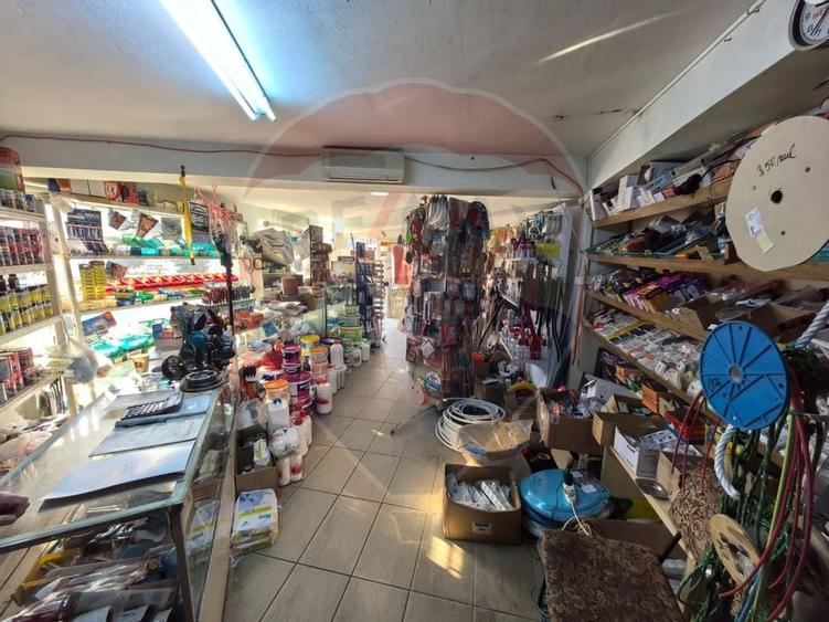 Afacere de vanzare sau de inchiriat + Spatiu in centrul orasului - 11