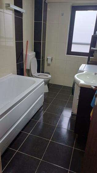 OFER spre inchiriere ap 3 camere - 1