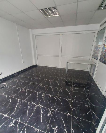 Etaj complet versatil de vânzare – Ideal pentru spațiu  birouri ori apartament - 3