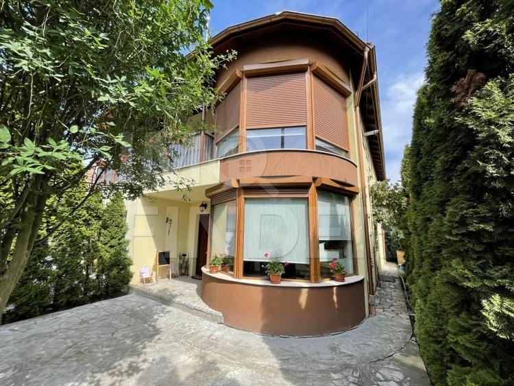 Vanzare casa individuala in Andrei Muresanu, teren 912 mp - 2