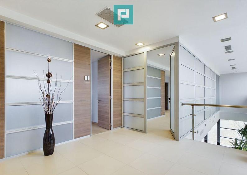 Spa?iu comercial modern cu parcare proprie - 14