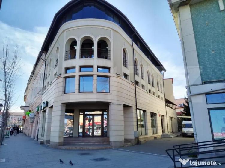 Spa?iu 100 mp ultracentral, pozitie premium pregatit pentr - 1