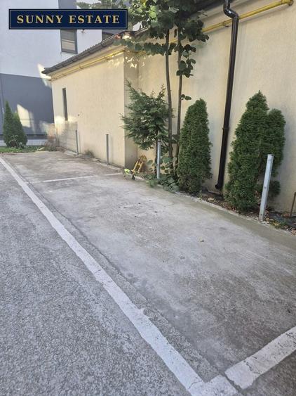 Apartament cu 2 camere semidecomandat, mobilat în Central