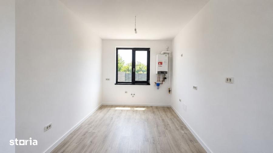 Casă cu 3 camere cu Teren 265 Mp în Sânmihaiu Român