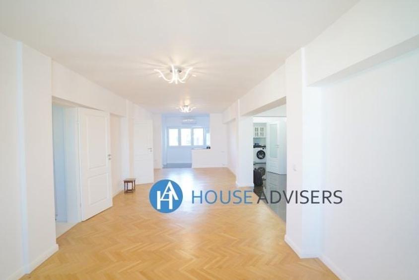 Inchiriere apartament 4 camere Universitate - 2