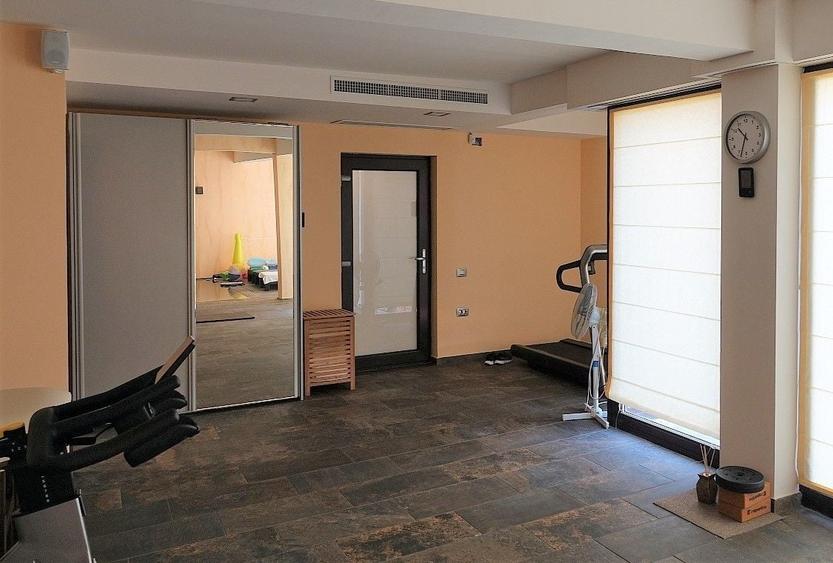 VILA EXCLUSIVISTA, UNICAT S+P+1 ZONA PALAZU MARE CU VEDERE CATRE LAC - 10