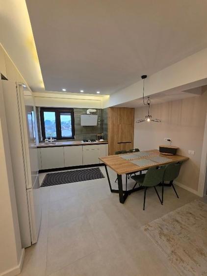 Apartament 3 camere Timpuri noi Bloc 2015 - 8