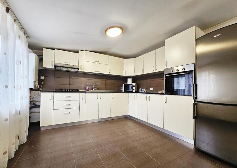 Casa mare pentru 2 familii|locatie buna - 11