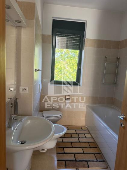 Apartament cu 3 camere decomandat în Dumbrăvița