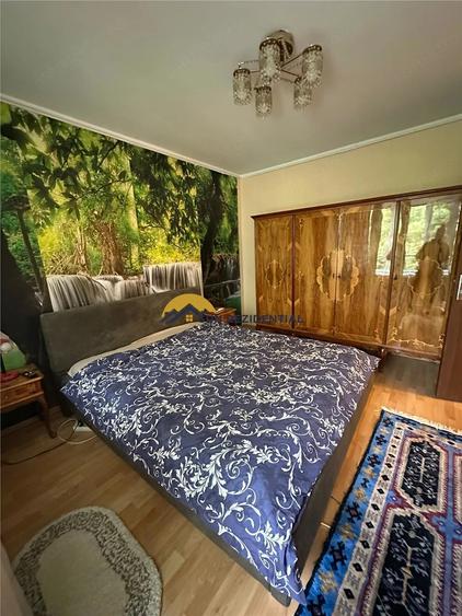 Apartament cu 3 camere decomandat în Berceni