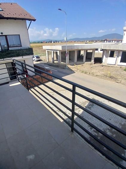 Apartament cu 2 camere decomandat în IAR