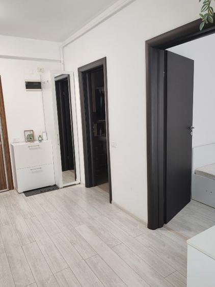 Apartament cu 2 camere semidecomandat, mobilat în Chiajna